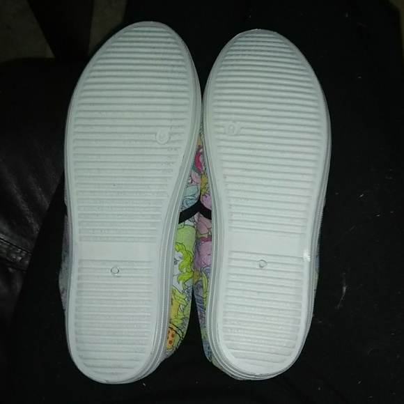 Nwt: extremely adorable adult My Little Pony shoes - Picture 3 of 6